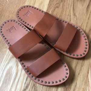 NEW Beek Magpie Studded Double Strap Sandal Tan Brown
